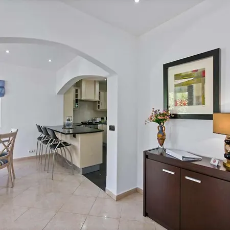 Villa Charming Vilamoura Short Walk To Marina O Clube 3 Bedrooms Quarteira