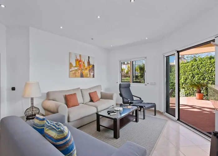 Charming Vilamoura Short Walk To Marina O Clube 3 Bedrooms ヴィラ *