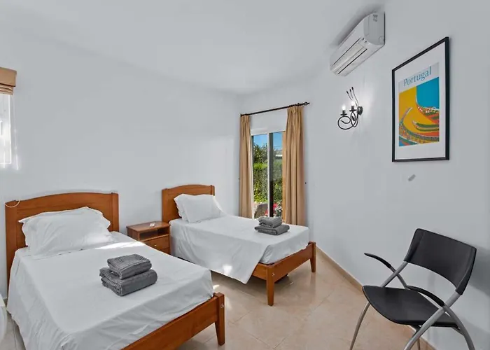 Charming Vilamoura Short Walk To Marina O Clube 3 Bedrooms * クアルテイラ