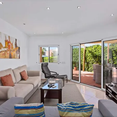 Villa Charming Vilamoura Short Walk To Marina O Clube 3 Bedrooms Private Pool Algarve Quarteira
