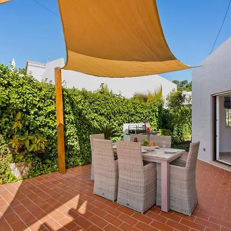 Villa Charming Vilamoura Short Walk To Marina O Clube 3 Bedrooms Private Pool Algarve *