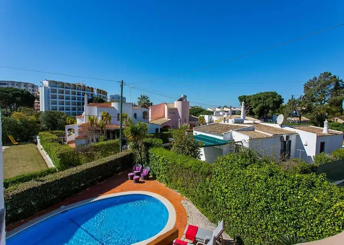 Willa Charming Vilamoura Short Walk To Marina O Clube 3 Bedrooms Quarteira