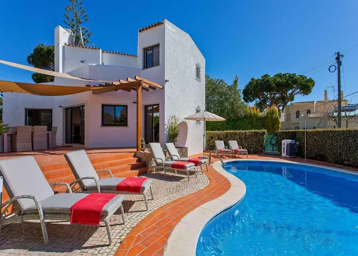 Charming Vilamoura Short Walk To Marina O Clube 3 Bedrooms Quarteira